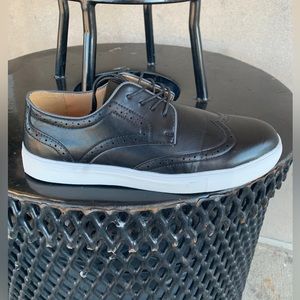 Men’s casual shoes
